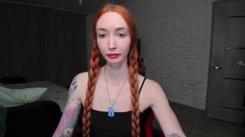 Snapshot of roxy_silver chatting on September 2025 09:04:02 PM Roxy online show from September 2025 09:04:02 PM