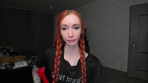 Roxy online show from October 2025 04:19:01 PM