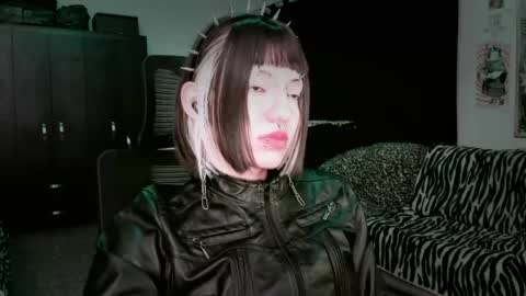 Snapshot of roxy_toxic chatting on April 2026 12:59:02 AM Roxy Independient model Help me to reach 50 thumbs up online show from April 2026 12:59:02 AM