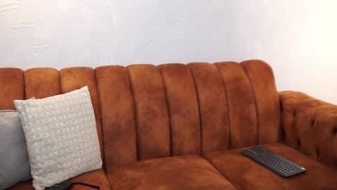 Roxy  online show from November 2025 12:15:01 PM