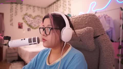 roxysuh online show from April 2026 07:33:02 AM