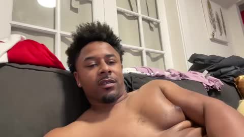 Royal SF online show from February 2025 03:49:01 PM