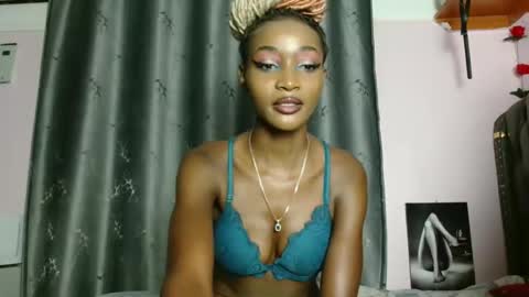 Softluxe online show from April 2026 09:04:01 AM