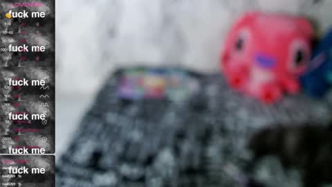 angela online show from November 2025 11:04:02 PM