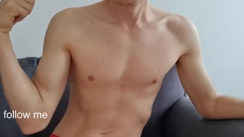 Snapshot of royyourtoy chatting on May 2026 02:00:01 PM Roy online show from May 2026 02:00:01 PM