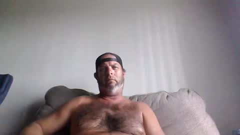 rubbingoneout714 online show from September 2025 10:11:01 PM
