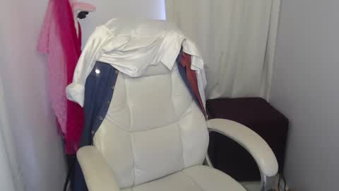 Rubi online show from December 2024 08:10:02 PM