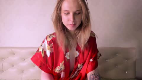 j online show from February 2025 02:42:02 AM