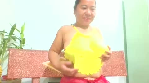 Snapshot of ruby_chann chatting on September 2025 11:38:01 PM ruby_chann online show from September 2025 11:38:01 PM