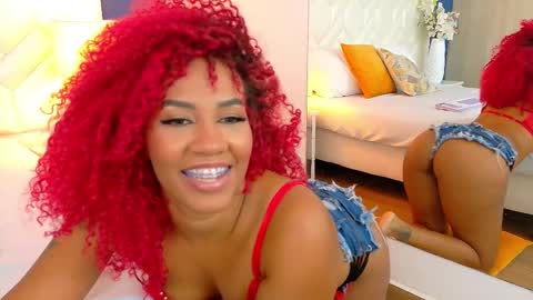 ruby_rogers_ online show from September 2025 01:23:02 PM