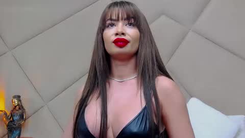 Snapshot of rubyluxee chatting on January 2025 12:14:01 PM Ruby Luxe online show from January 2025 12:14:01 PM