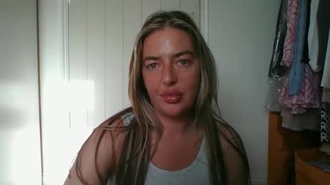 Snapshot of rubyredxxxoxxx chatting on May 2026 06:40:02 AM rubyredxxxoxxx online show from May 2026 06:40:02 AM