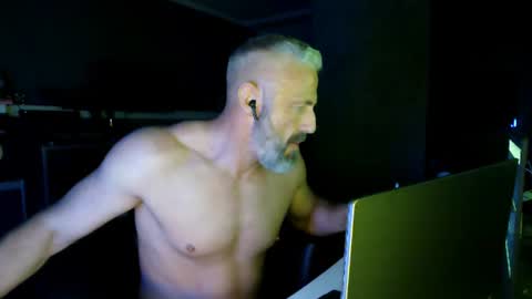 Snapshot of ruffi77 chatting on July 2026 02:27:02 AM Chico que rico Caliente online show from July 2026 02:27:02 AM