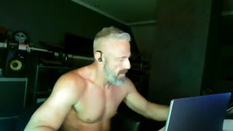 Snapshot of ruffi77 chatting on July 2026 12:14:01 PM Chico que rico Caliente online show from July 2026 12:14:01 PM