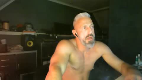 Snapshot of ruffi77 chatting on July 2026 12:20:02 AM Chico que rico Caliente online show from July 2026 12:20:02 AM
