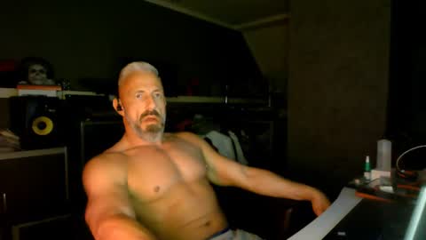 Snapshot of ruffi77 chatting on July 2026 10:41:02 PM Chico que rico Caliente online show from July 2026 10:41:02 PM