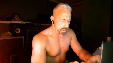 Snapshot of ruffi77 chatting on July 2026 11:59:01 PM Chico que rico Caliente online show from July 2026 11:59:01 PM