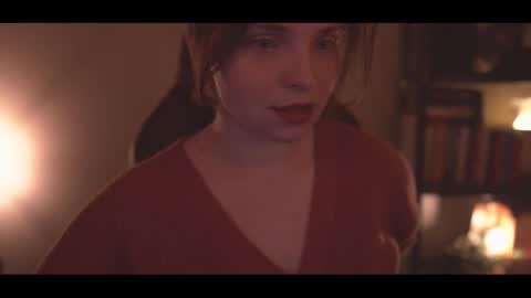 Elena online show from December 2025 10:48:02 PM