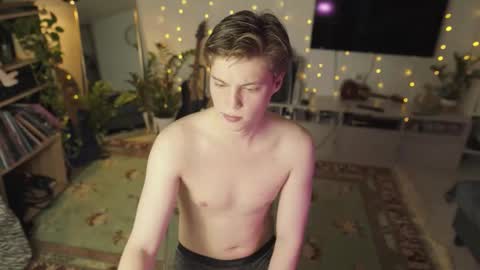 rusbradpitt online show from March 2026 04:13:01 PM