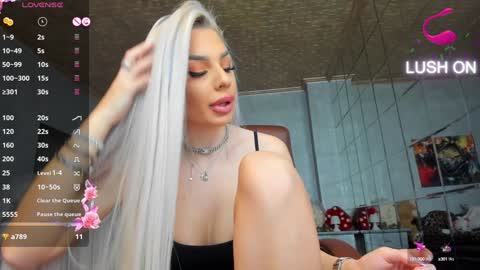 Ava online show from December 2024 09:40:02 PM