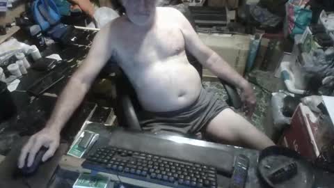 Russtenail21 online show from September 2025 04:54:01 PM