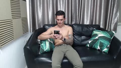 MillionDollarGuy online show from January 2025 04:38:01 AM