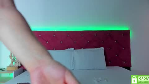 Ruth online show from January 2025 12:31:01 PM