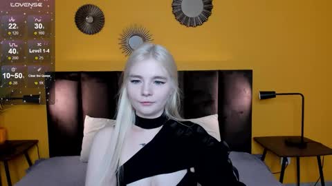 Snapshot of ruthbryant chatting on September 2025 08:47:01 AM ruthbryant online show from September 2025 08:47:01 AM