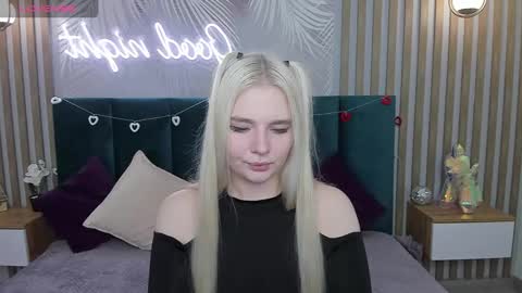 Snapshot of ruthbryant chatting on September 2025 08:36:02 AM ruthbryant online show from September 2025 08:36:02 AM