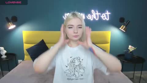 Snapshot of ruthbryant chatting on September 2025 01:39:02 AM ruthbryant online show from September 2025 01:39:02 AM