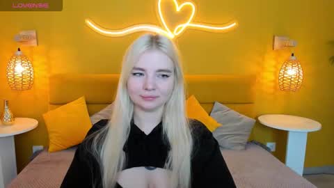 Snapshot of ruthbryant chatting on October 2025 01:15:02 AM ruthbryant online show from October 2025 01:15:02 AM