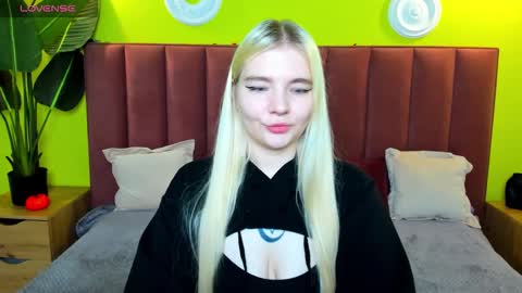 ruthbryant online show from November 2025 12:44:01 AM