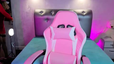 ruthspaces online show from November 2025 01:07:02 AM