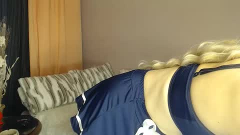 ruxandradanny online show from October 2025 01:24:02 PM