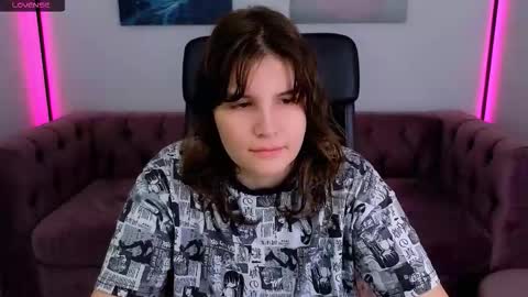 Ruyjin online show from September 2025 10:18:01 AM