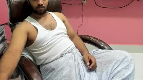 Snapshot of rwb17 chatting on October 2025 04:30:01 AM rwb17 online show from October 2025 04:30:01 AM