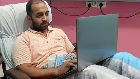 Snapshot of rwb17 chatting on November 2025 04:31:02 PM rwb17 online show from November 2025 04:31:02 PM