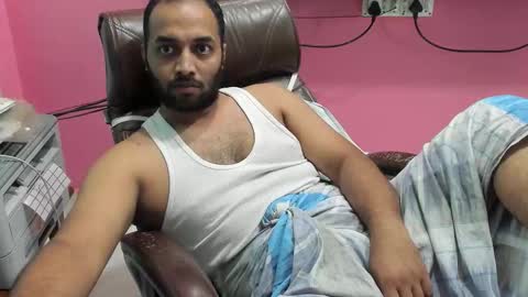 Snapshot of rwb17 chatting on November 2025 07:42:01 AM rwb17 online show from November 2025 07:42:01 AM