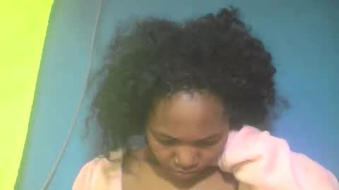 Snapshot of rwuica chatting on October 2025 05:44:02 AM Rwuica online show from October 2025 05:44:02 AM