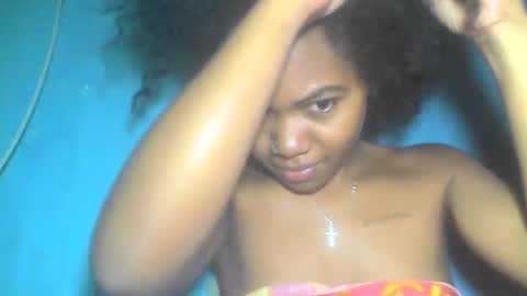 Snapshot of rwuica chatting on October 2025 05:52:01 AM Rwuica online show from October 2025 05:52:01 AM