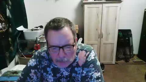 Snapshot of rwzar_0712 chatting on November 2025 04:44:02 AM rwzar_0712 online show from November 2025 04:44:02 AM