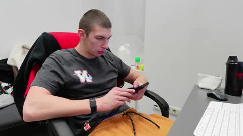 RYAN DOZER online show from November 2025 08:46:02 AM