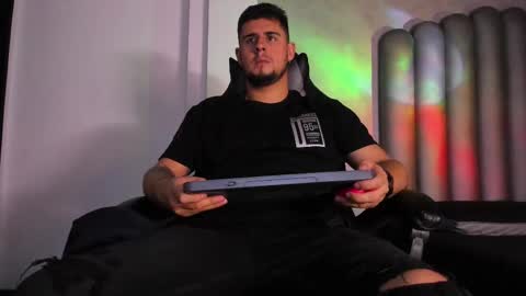 R Y A N online show from September 2025 04:58:02 AM