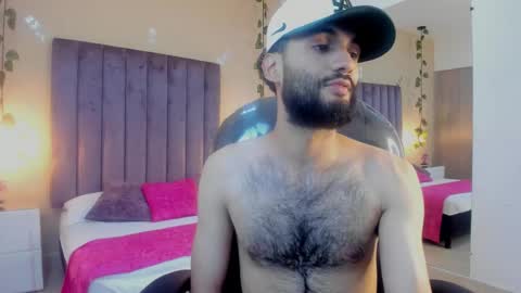 ryan_jackson_ online show from November 2025 01:32:02 PM