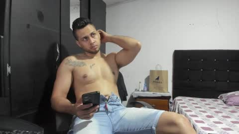 ryan_xc1 online show from April 2026 03:11:01 AM