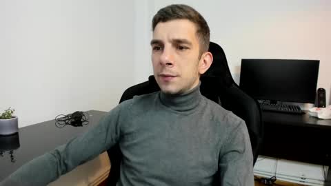 Snapshot of ryandusk chatting on May 2026 08:03:02 PM Andrew C. online show from May 2026 08:03:02 PM