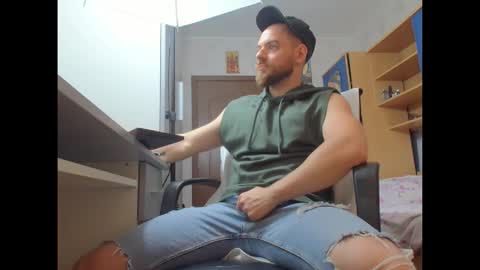 Ryanstone  online show from November 2025 11:35:01 AM