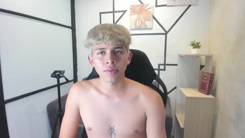 ryderstone_ online show from October 2025 03:09:02 PM