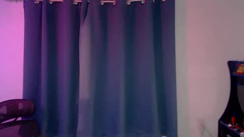 Ryff Burnz online show from December 2025 03:12:01 AM