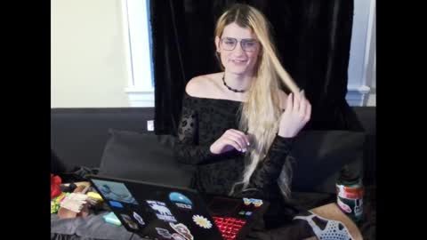 Ryn Michele online show from December 2024 12:29:02 PM